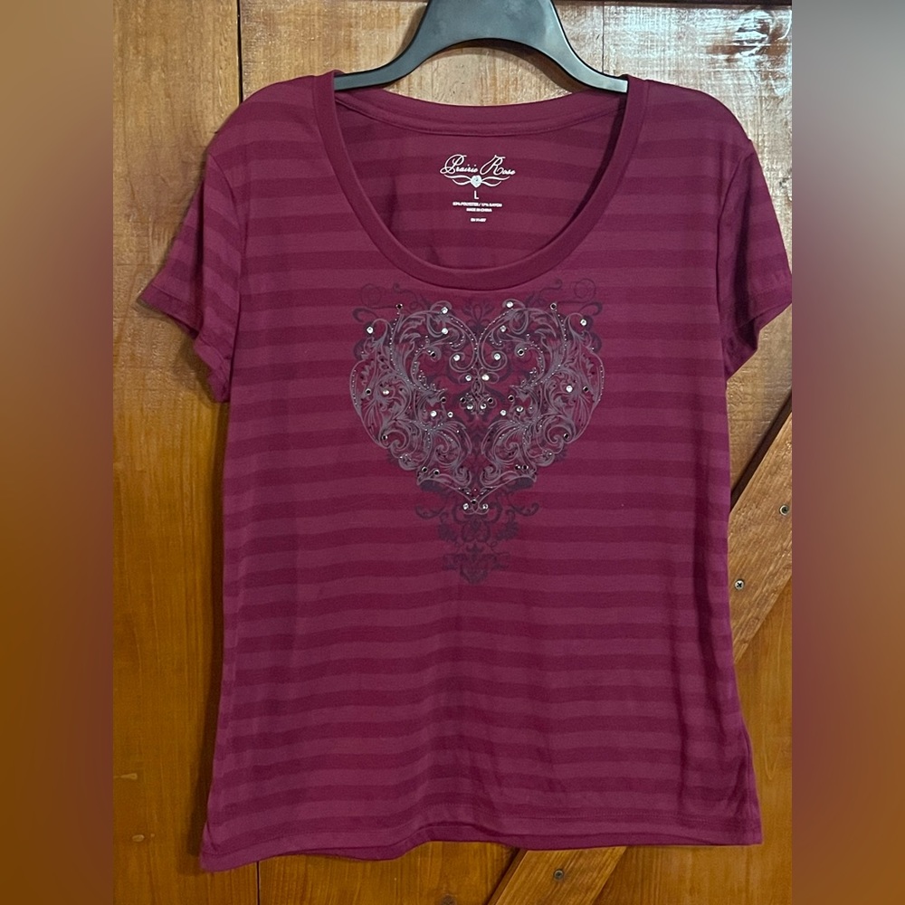 Prairie Rose Short Sleeve Embellished Heart Shirt Sz L